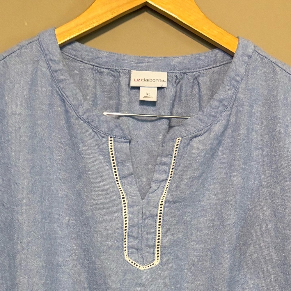 LIZ CLAIBORNE Linen Blend Denim Blue V-Neck Dress, w/Neck Embellishment - Picture 5 of 7